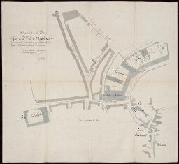 Plan de la ville de Montbrison faisant apparaître la disposition des lieux pour l'établissement d'une fontaine à la prison et à la caserne de gendarmerie